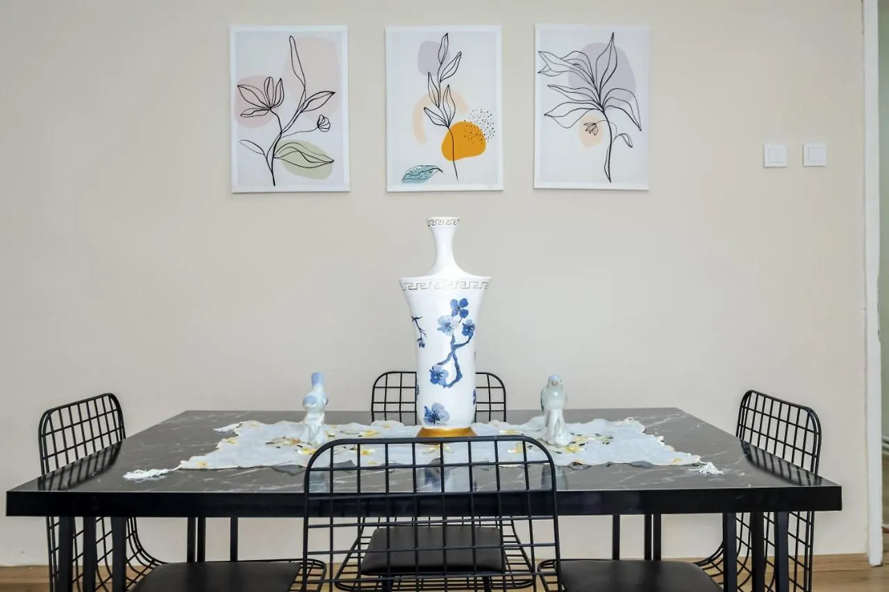 דירה איסטמבול Superb Flat Close To Shopping Malls In Mecidiyekoy טורקיה