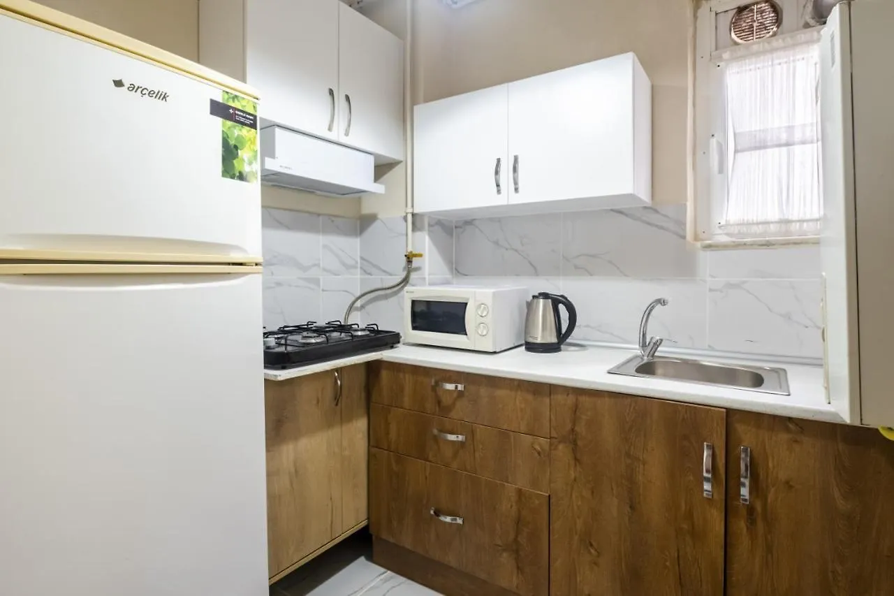Superb Flat Close To Shopping Malls In Mecidiyekoy Istanbul