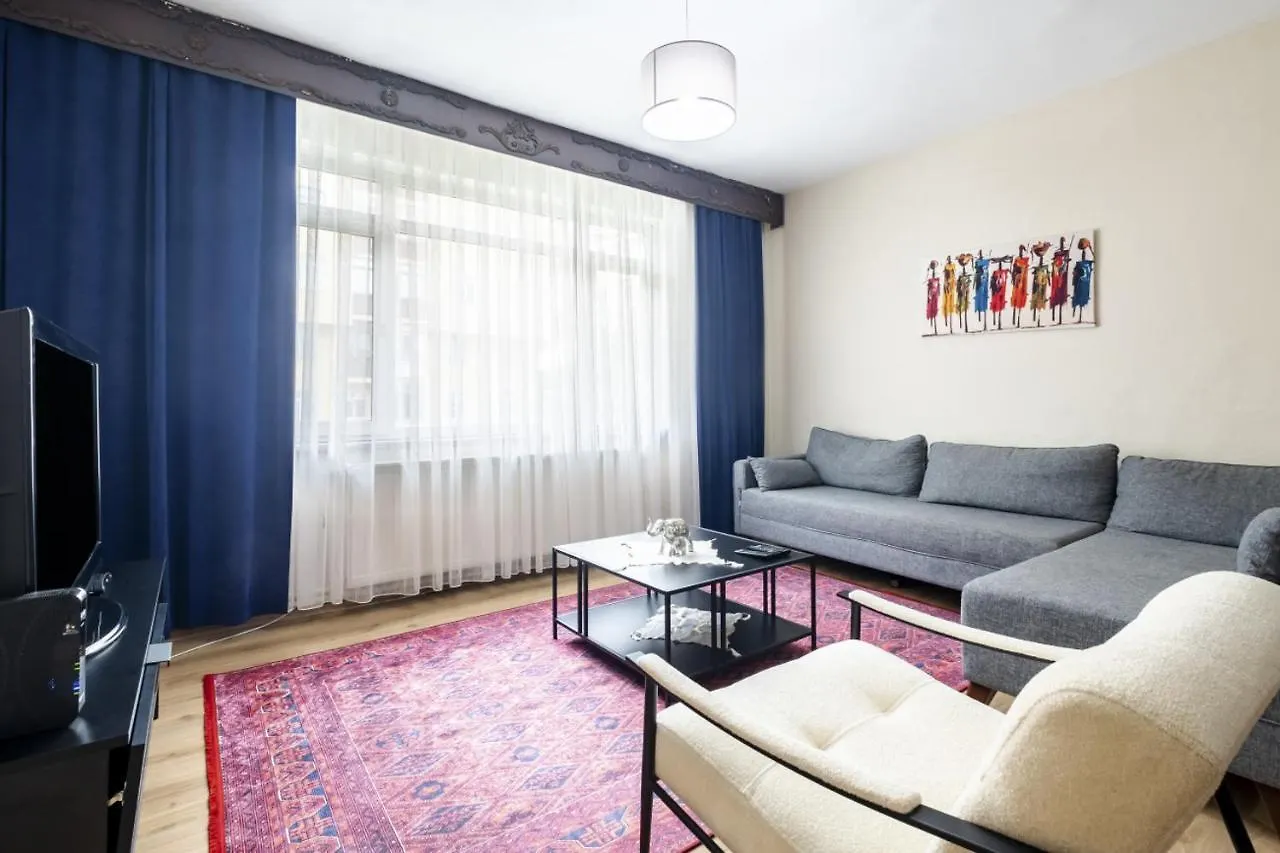 Apartment Superb Flat Close To Shopping Malls In Mecidiyekoy Istanbul